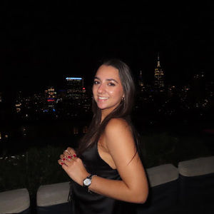 Meet your Posher, Carolina